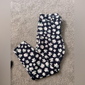 Old Navy Pixie Pant